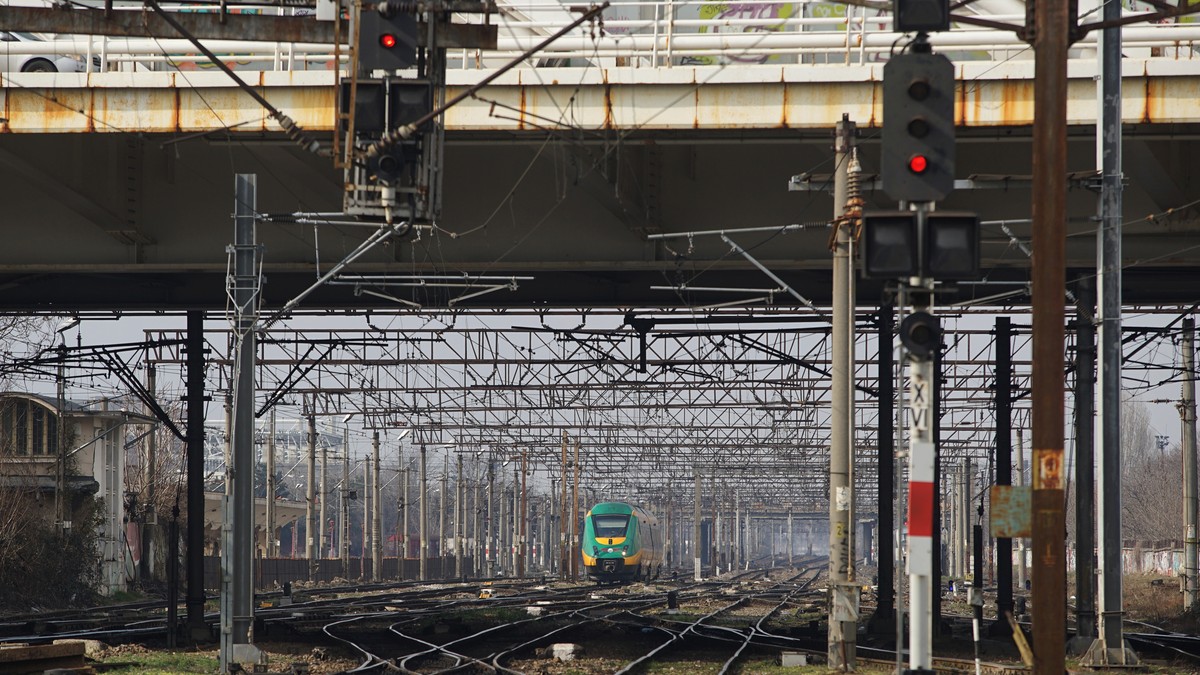 Autoritățile române iau în calcul posibilitatea construirii unei linii feroviare de mare viteză București-Budapesta. FOTO Profimedia