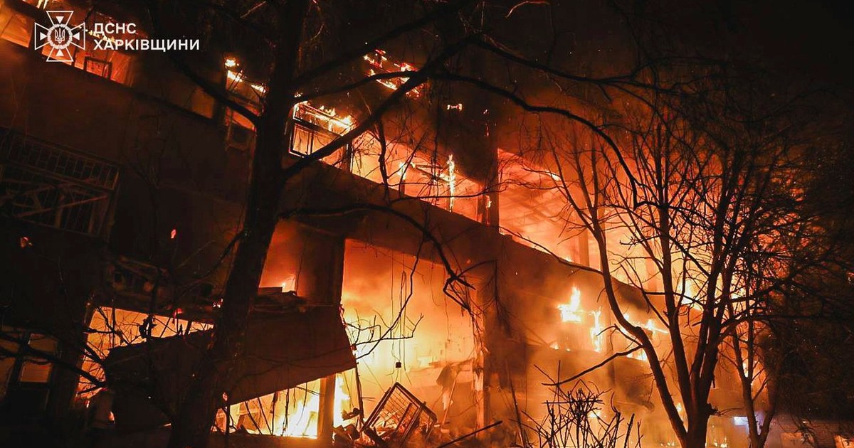 Bloc de locuințe din Harkov, în flăcări, după atacul cu drone efectuat de ruși în noaptea de 11 iunie Foto: Profimedia