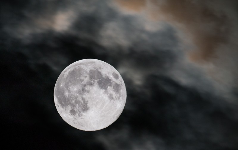 Luna plină din 27 noiembrie. Zodia Gemeni aduce schimbări!