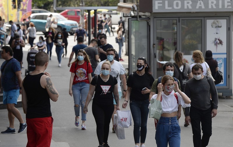 Când suntem mirați că tinerii schimbă cinci joburi într-un an, să ne gândim ce le oferim