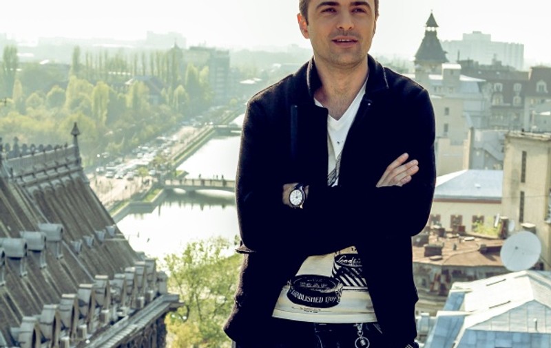 Cornel, solistul trupei Vunk, actor într-un film despre Bucureşti