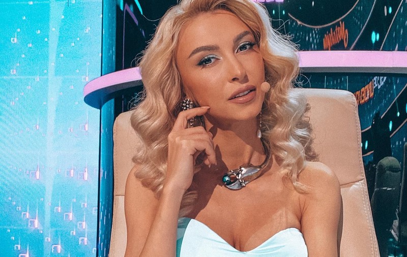 Andreea Bălan, achiziție neașteptată. Pe ce a dat cântăreața 1.000 de euro: „Sunt niște șosete, dar am apărut la rubrica Bine îmbrăcate”