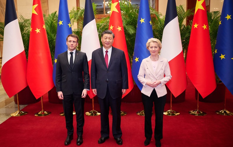 Cronica unei săptămâni internaționale. Între Franța, China, Ucraina & războiul hibrid al Rusiei în România