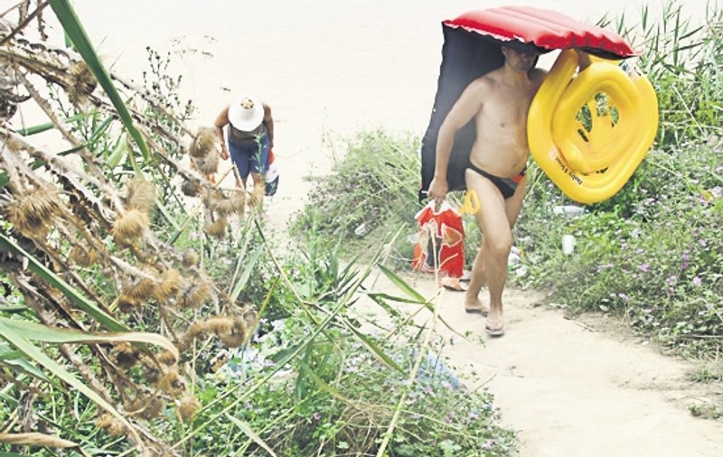 Foto | Ce de gunoaie pe litoral!