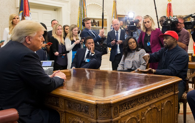 VIDEO | Kanye West a ținut un monlog de 10 minute cu înjurături în fața lui Donald Trump