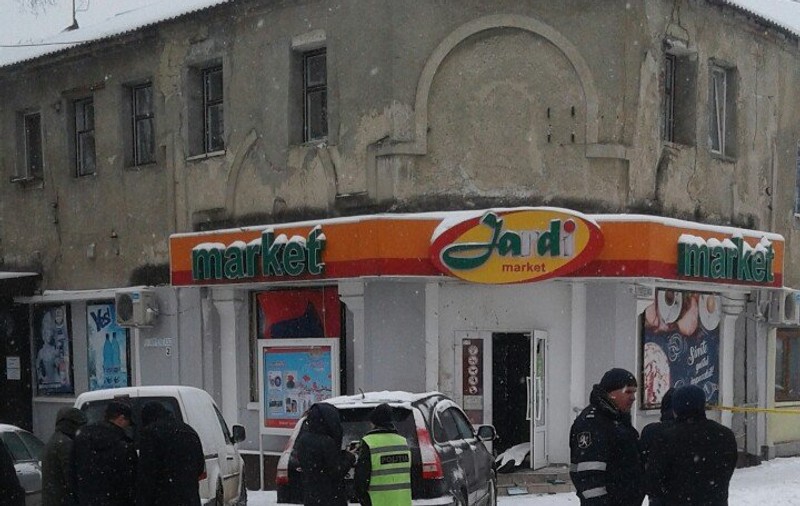 VIDEO | Explozie produsă de o grenadă detonată accidental într-un magazin din Chișinău. Două persoane au murit