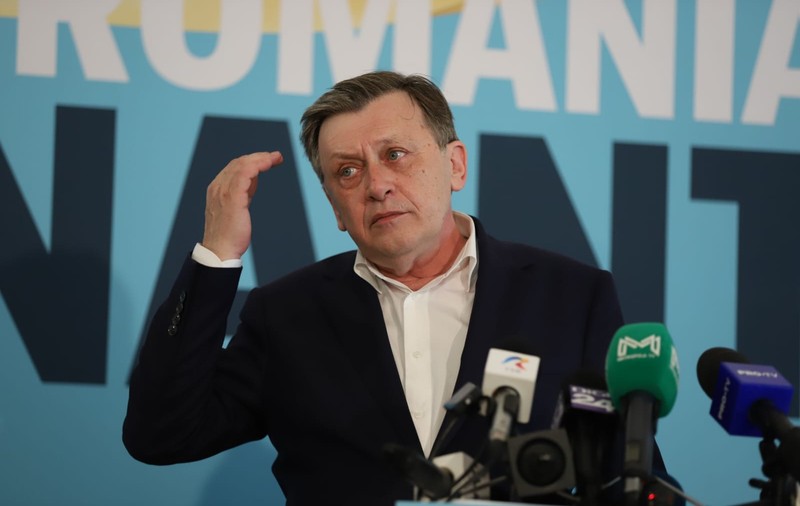 Pe culmile disperării. Coaliția se teme de un scenariu „Ciucă 2”, cu Antonescu în rol principal