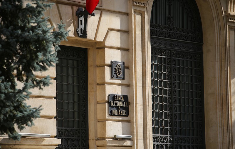 Indicele ROBOR la trei luni a trecut din nou de 8%