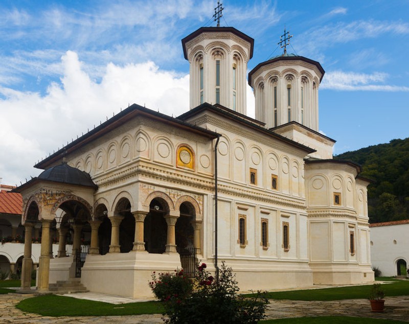 Mănăstiri din România - Top 25 cele mai frumoase mănăstiri din țara noastră