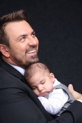 Horia Brenciu și-a prezentat fiul. Toma are 2 ani