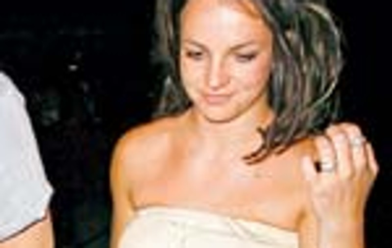 Britney trage 'vanturi' fara   pic de jena