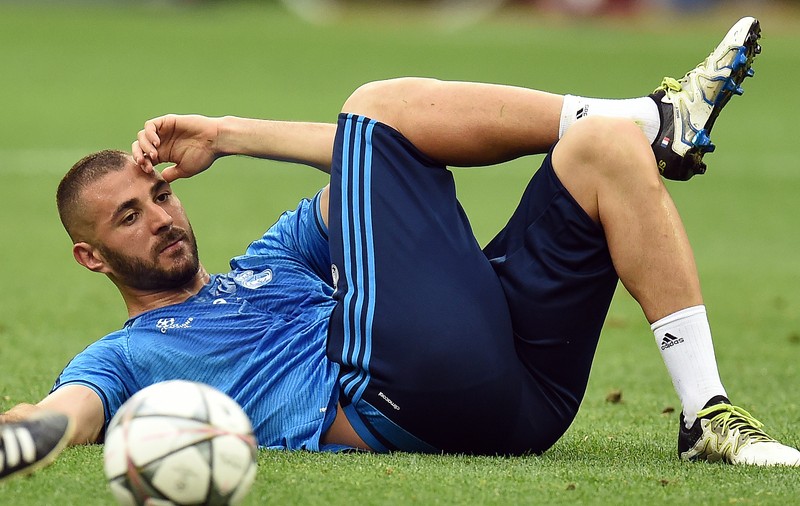 Euro 2016. Karim Benzema contraatacă. A cedat selecţionerul Franţei în faţa presiunii?