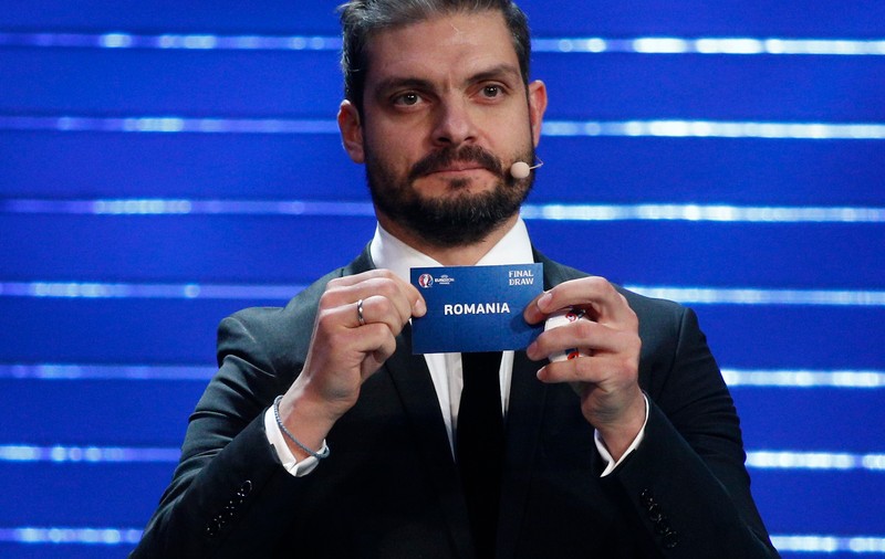 Tragerea la sorți a grupelor pentru EURO 2016. ^România, în Grupa A, alături de Franța, Albania și de Elveția. Deschidem balul