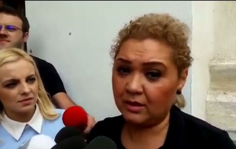 Minodora, la căpătâiul Denisei Manelista. Copleșită de durere | VIDEO