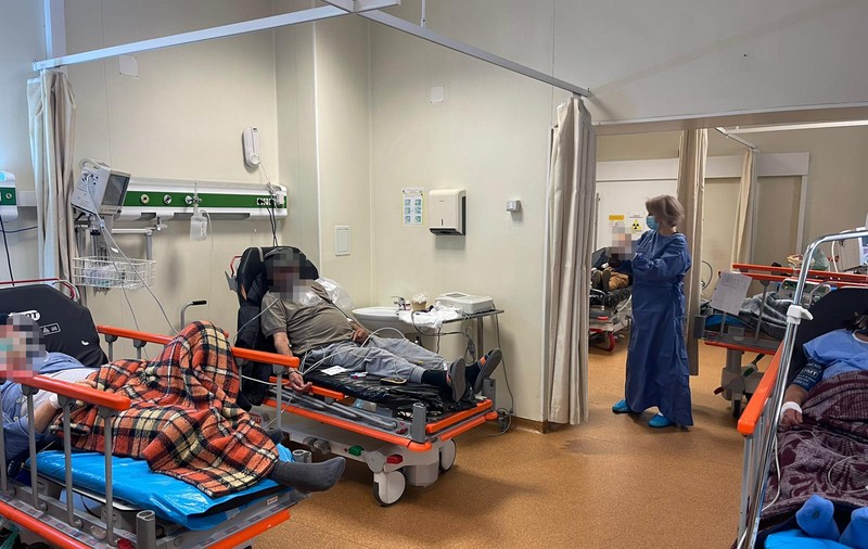 Pacient în stare critică din Iași, ventilat manual 4 ore în UPU, pentru că nu erau locuri la ATI