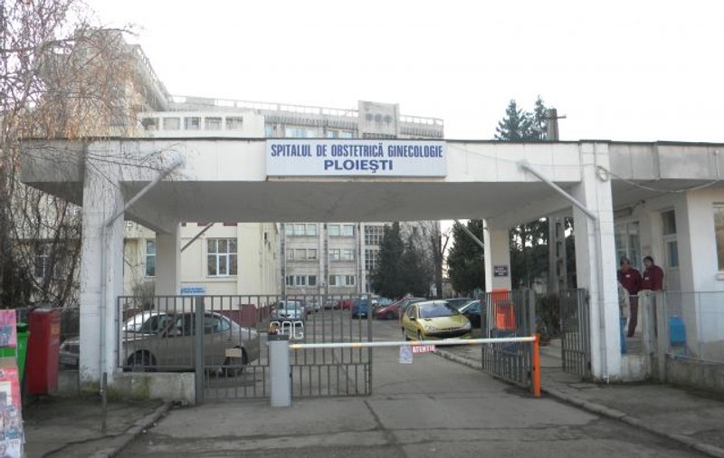 Sancțiuni decise la maternitatea din Ploiești, în cazul fetițelor încurcate la externare. O asistentă, singura vinovată