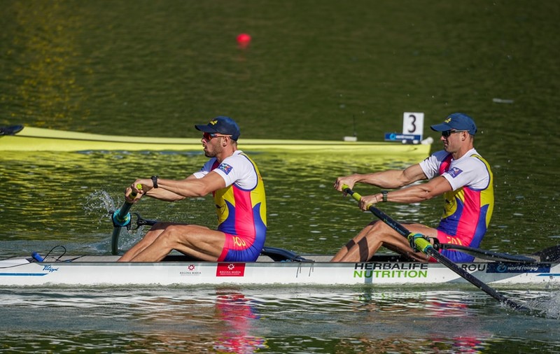 România, o nouă medalie de aur la Campionatele Mondiale de canotaj. Marius Cozmiuc și Sergiu Bejan, locul 1 la dublu rame