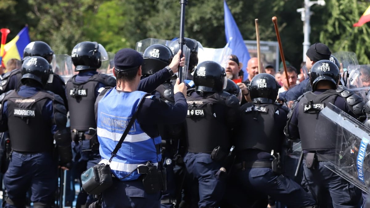 Sorin Grindeanu îi cere public lui Ilie Bolojan să intervină de urgență după violențele de la protestele oierilor.Sursă foto: Dumitru Angelescu.