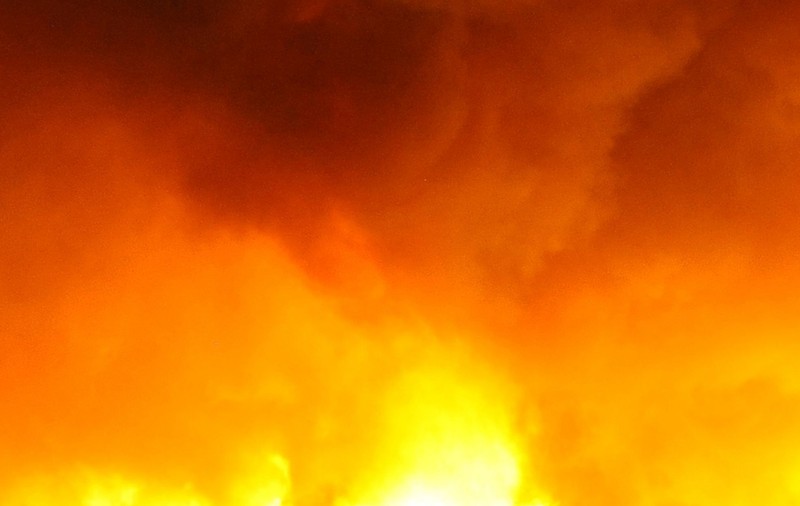 Mii de persoane evacuate în urma unui incendiu izbucnit pe insula croată Pag