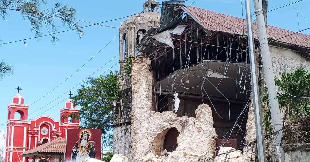 Clădire dărâmată în Filipine în urma unui cutremur