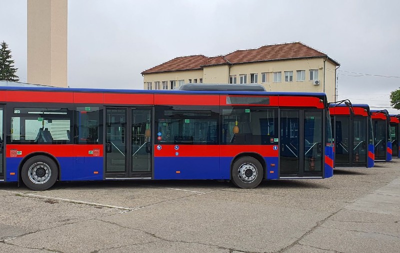 Oradea, primul oraș din România în care poți plăti biletul de autobuz sau tramvai fără card sau aplicație