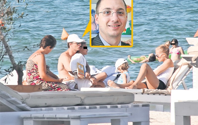 Bogdan, fiul lui Dumitru Dragomir, ce tătic grijuliu! FOTO
