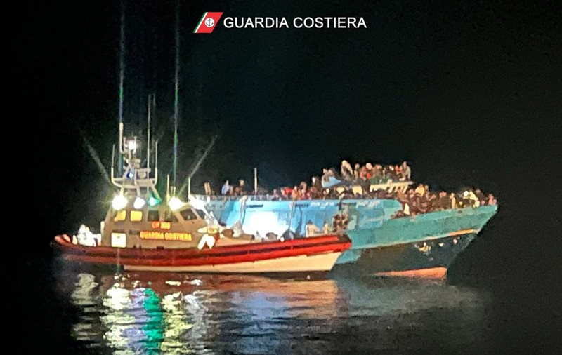 Spania a arestat 15 persoane implicate într-o rețea de trafic de migranți pe „o rută VIP”. Gruparea folosea un traseu de mii de kilometri