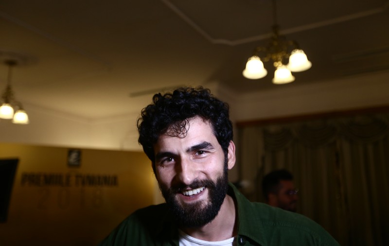 VIDEO/ Corneliu Ulici cântă colinde la Turnul Ștefan din Baia Mare, cu prietenii lui. "Strângem un grup mare"