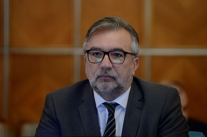 Ministrul Culturii, Lucian Romascanu, participa la Sedinta de Guvern, la Palatul Victoria, in Bucureti, miercuri, 2 noiembrie 2022. ALEXANDRU DOBRE/ MEDIAFAX FOTO.