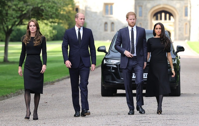 Motivele pentru care Kate Middleton și prințul William sunt rareori văzuți ținându-se de mână în public