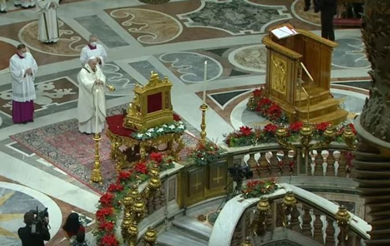 Slujba din ajunul de Crăciun, oficiată de Papa Francisc