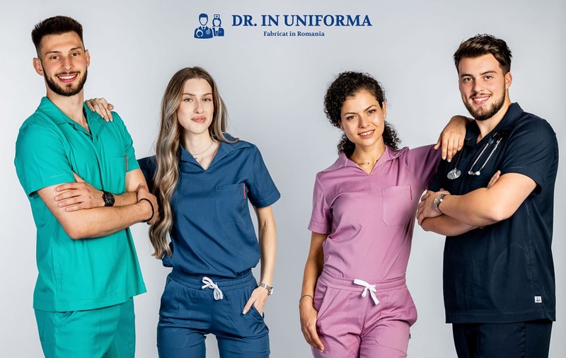 Doctor în Uniformă redefinește moda medicală prin costumele medicale elastice