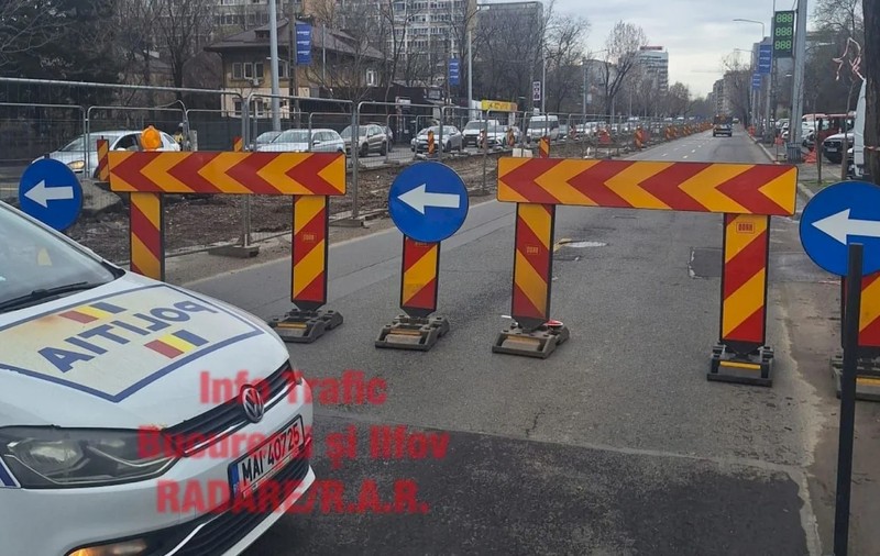 S-a surpat asfaltul pe Bulevardul Basarabia din București, lângă lucrările de la șina de tramvai. Brigada Rutieră: „Evitați zona”