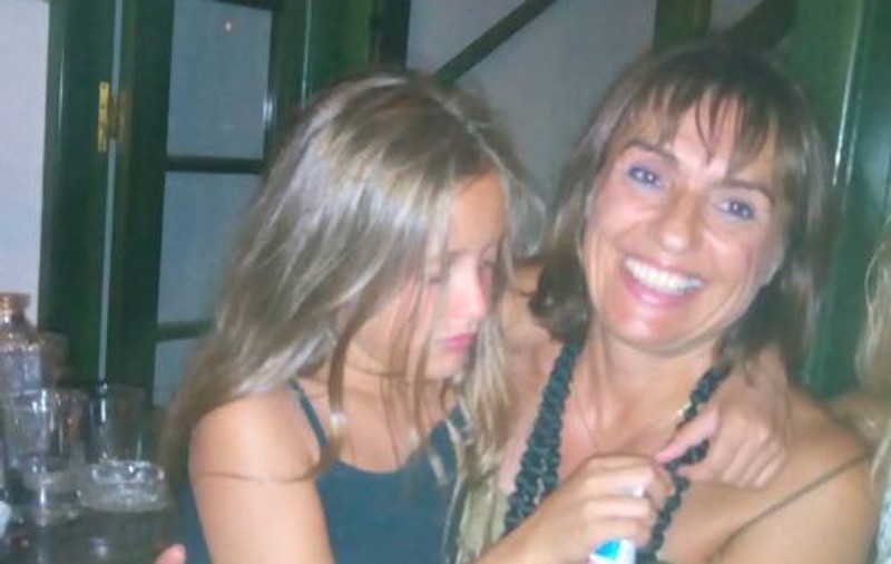 O scriitoare din Grecia povestește cum a salvat 7 copii de la moarte în timpul incendiilor