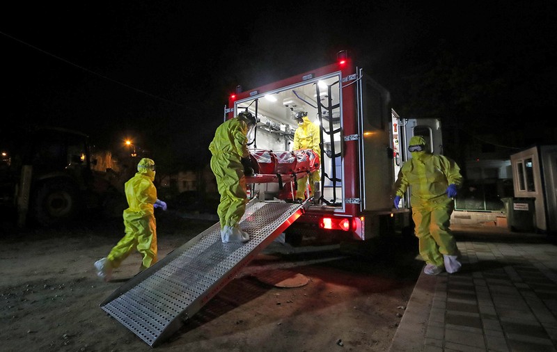 UPDATE. Am intrat în scenariul 4 în caz de coronavirus. Ce prevăd cele 4 scenarii de luptă împotriva COVID-19