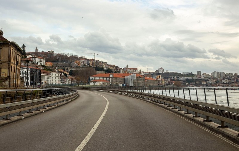 Portugalia intră din nou în carantină. Școlile vor rămâne deschise