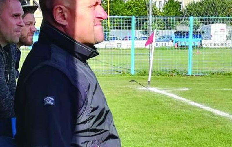 Și Brașovul renaște în fotbal. Simon Maurer, doar sponsor, religia nu-i permite să fie patron. Victor Angelescu, acţionar la AS SR Brașov!