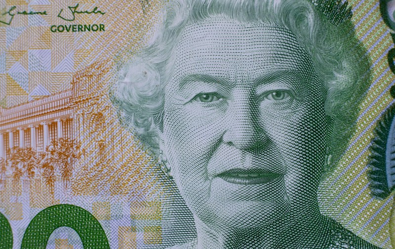 Cum se vor schimba bancnotele și monedele emise de Banca Angliei, după moartea reginei Elisabeta a II-a