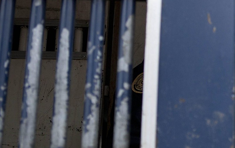 Doi americani, care au petrecut 30 de ani în închisoare, au fost eliberaţi după ce testele ADN au dovedit că erau nevinovaţi 