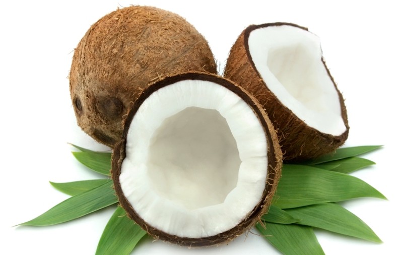 Uleiul de cocos, aliatul frumuseţii
