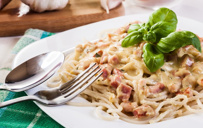 Învață să faci paste ca în Italia! Iată cele mai bune rețete de carbonara și arrabbiata