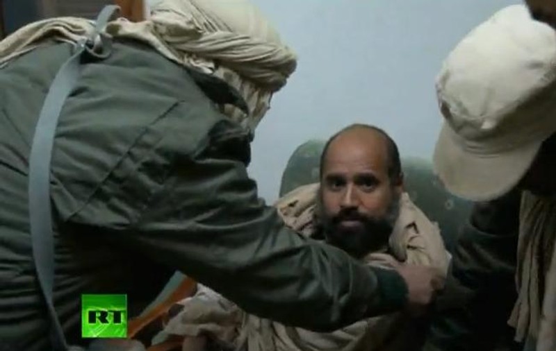 Fiul lui Gaddafi, aflat în detenţie, are pretenţii mari! Vrea miel, suc de portocale şi cărţi! VIDEO