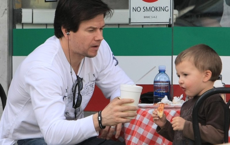 Mark Wahlberg a devenit tătic pentru a patra oară