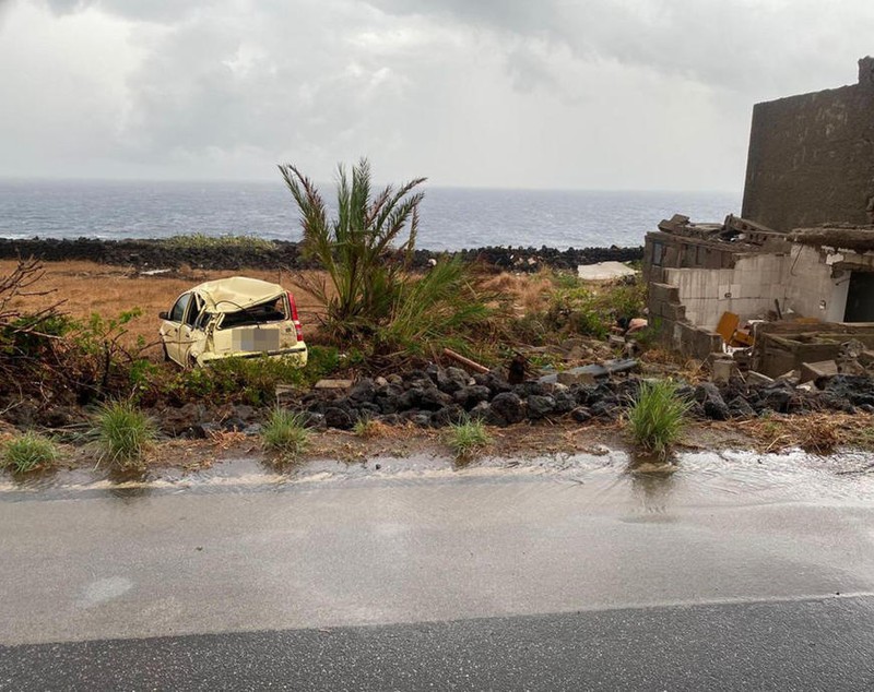 O tornadă a lovit insula Pantelleria din sudul Italiei: Cel puțin două persoane au murit