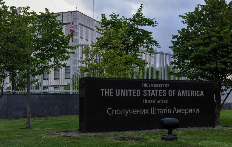 SUA iau în considerare trimiterea forțelor pentru operațiuni speciale pentru a proteja ambasada americană de la Kiev