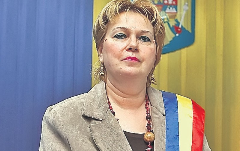 A căsătorit 7.000 de cupluri