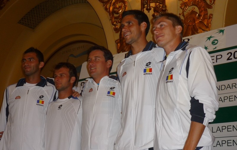 Hănescu - Endara şi Ungur - G. Lapentti, în prima zi de Cupa Davis
