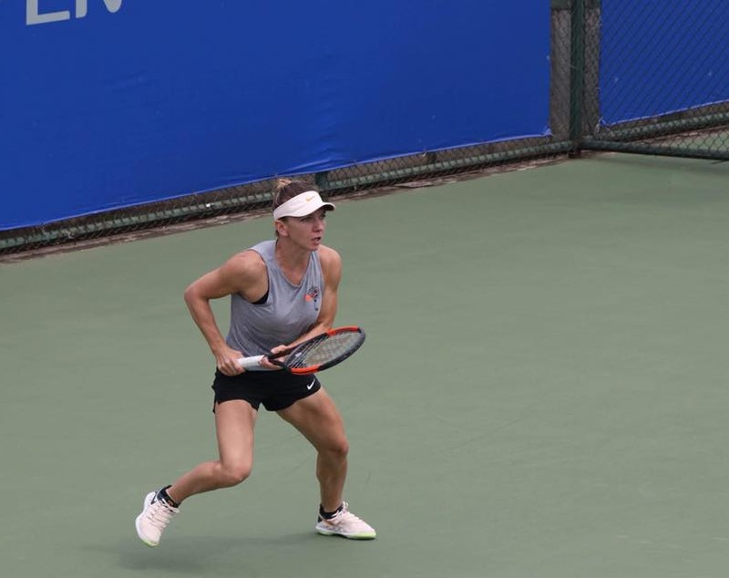 Simona Halep - Dominika Cibulkova, în turul II al turneului de la Wuhan. Simona, eliminată! A fost chinuită de dureri lombare