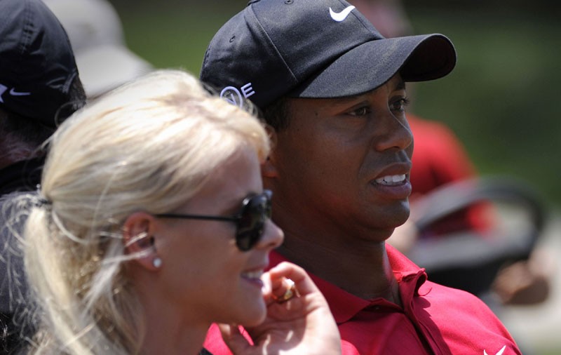 Soţia lui Tiger Woods va primi "doar" 100.000.000 $ şi custodia copiilor