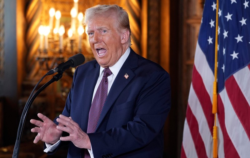 Donald Trump cere suspendarea procesului în încercarea de a scăpa de sentință în dosarul Stormy Daniels